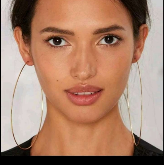 NEW 11 CM WIDE GOLD TONE HOOPS EARRINGS